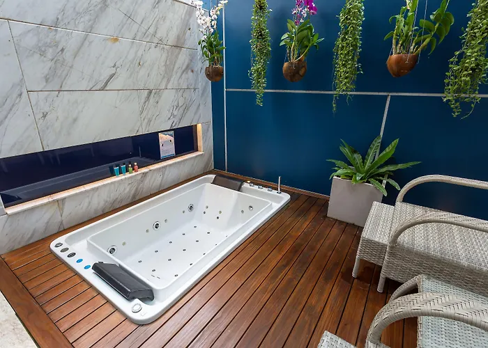 Hotel Clover Patong Phuket